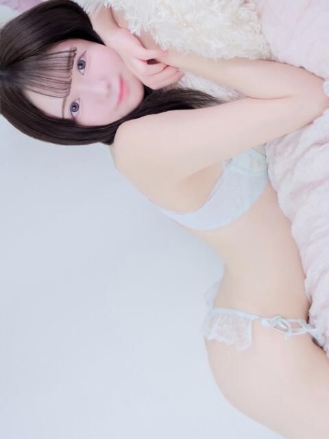 ろあ E+アイドルスクール新宿・歌舞伎町店（デリヘル）