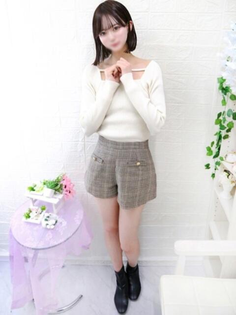 えみ 見学娘（オナクラ・手コキ）