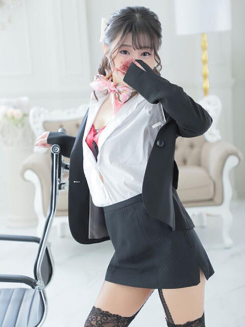 イチゴ秘書 秘書の品格 クラブアッシュ ヴァリエ（ファッションヘルス）