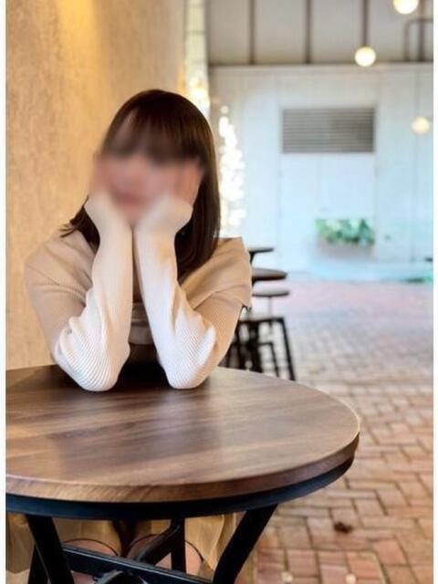 鈴木ななこ【PREMIUM】 素人専門　街角レディ（デリヘル）