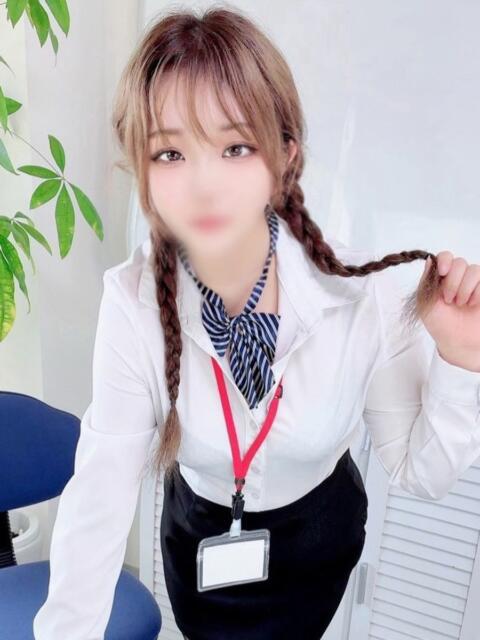 渡辺美莉愛(わたなべみりあ) オプション無料！！ハレンチOL倶楽部（デリヘル）