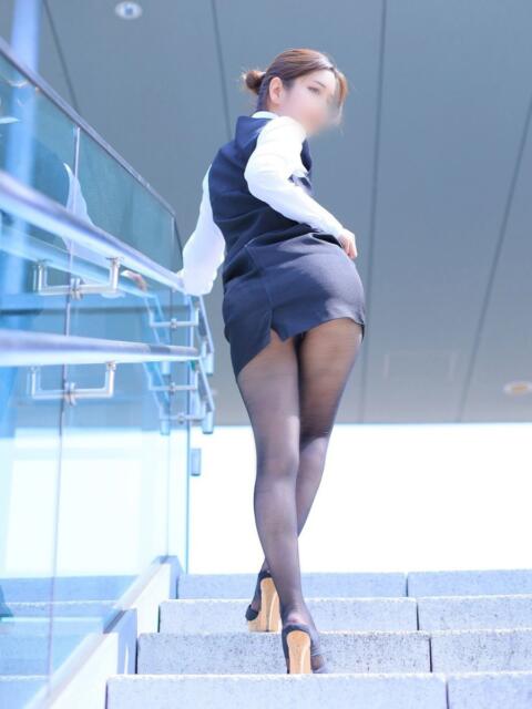 松原楓鈴(まつばらかりん) オプション無料！！ハレンチOL倶楽部（デリヘル）