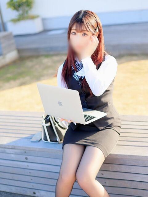 山崎華恋(やまさきかれん) オプション無料！！ハレンチOL倶楽部（デリヘル）