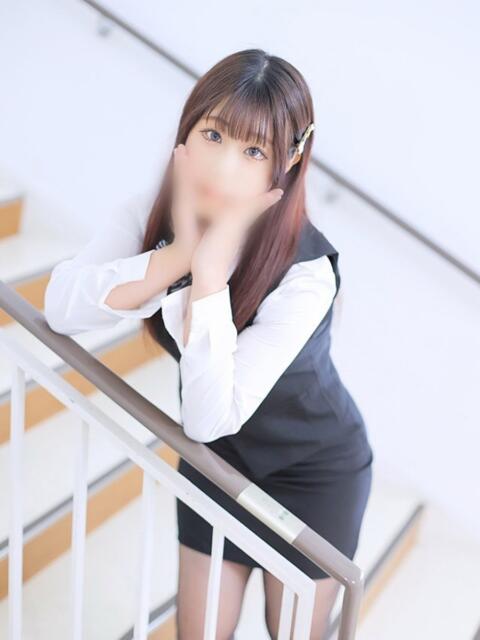 山崎華恋(やまさきかれん) オプション無料！！ハレンチOL倶楽部（デリヘル）