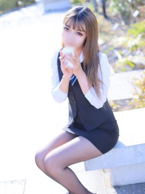 大沢陽菜（おおさわひな） オプション無料！！ハレンチOL倶楽部（デリヘル）