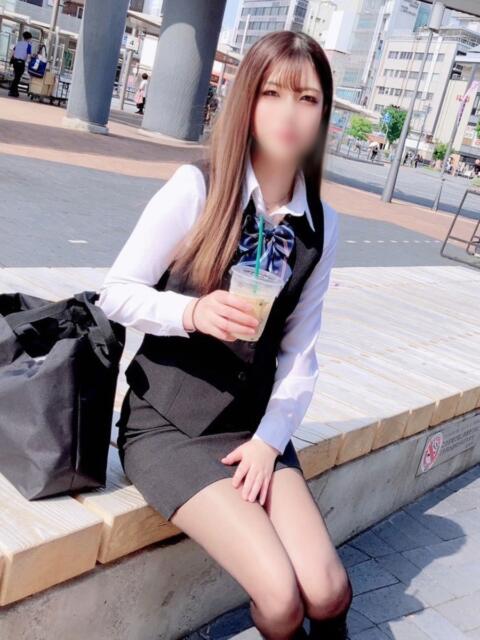 飯塚結葵(いいづかゆき) オプション無料！！ハレンチOL倶楽部（デリヘル）