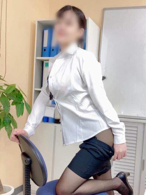 岡本愛美(おかもとまなみ) オプション無料！！ハレンチOL倶楽部（デリヘル）