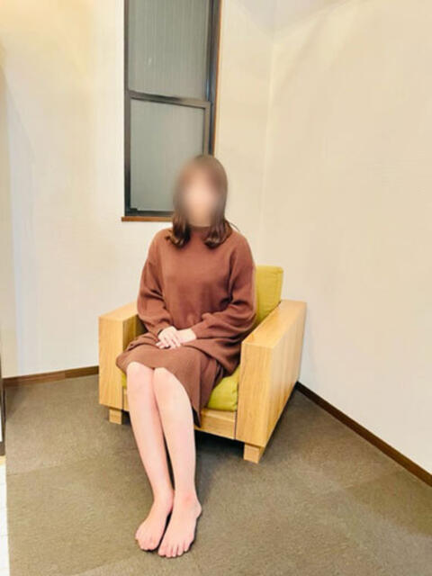 菜々沙（ななさ） おもてなし婦人（人妻系デリヘル）