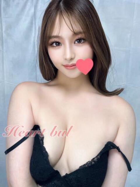 たまみ【おっとりエロい色白美人】 はぁとぶる（デリヘル）