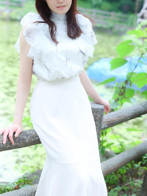 凛奈 丸の内Agent（高級デリヘル）