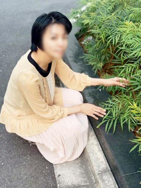 みずき 鶯谷おかあさん（熟女デリヘル）