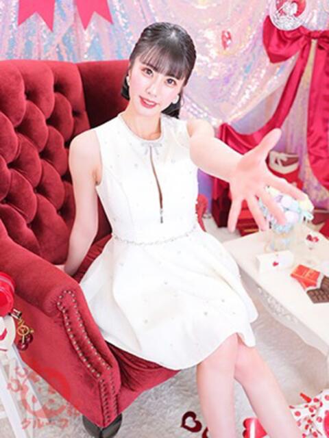 エナコ びしょぬれ潮吹秘書（素人コスプレデリヘル）