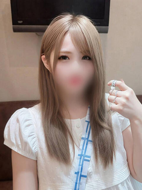 伊藤まりか★アイドル級！18歳♪ PLAY（ソープランド）