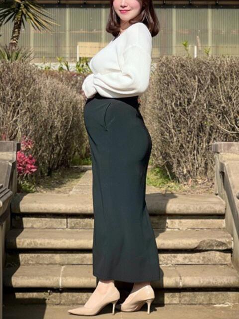 青田るか 月の真珠-新宿-（デリヘル（人妻若妻専門店））