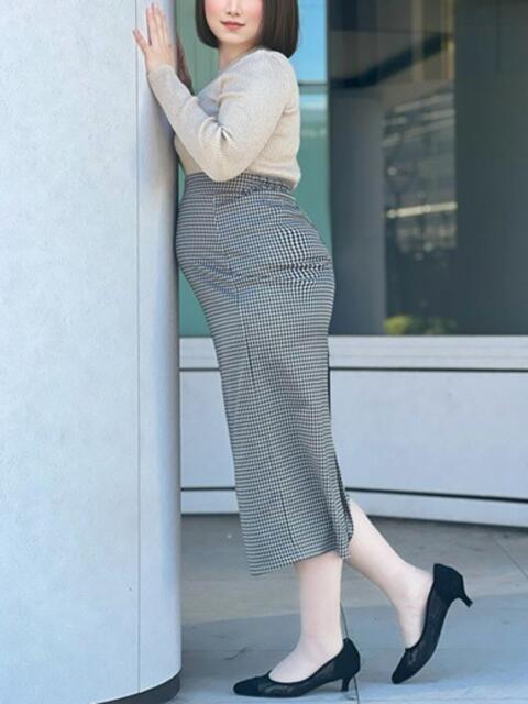 村山れいな 月の真珠-新宿-（デリヘル（人妻若妻専門店））