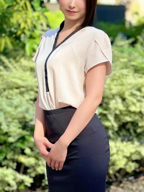 城田いちか 月の真珠-新宿-（デリヘル（人妻若妻専門店））