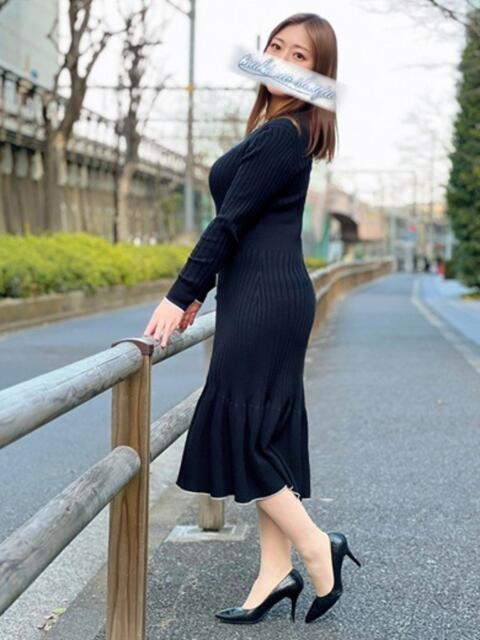 藤田すずか 月の真珠-新宿-（デリヘル（人妻若妻専門店））