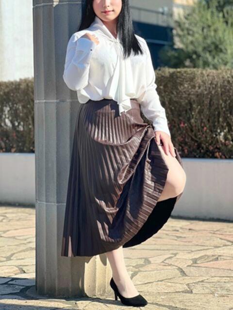 足立れい 月の真珠-新宿-（デリヘル（人妻若妻専門店））