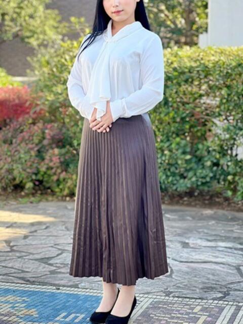 足立れい 月の真珠-新宿-（デリヘル（人妻若妻専門店））