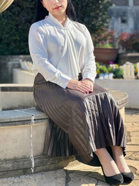 足立れい 月の真珠-新宿-（デリヘル（人妻若妻専門店））