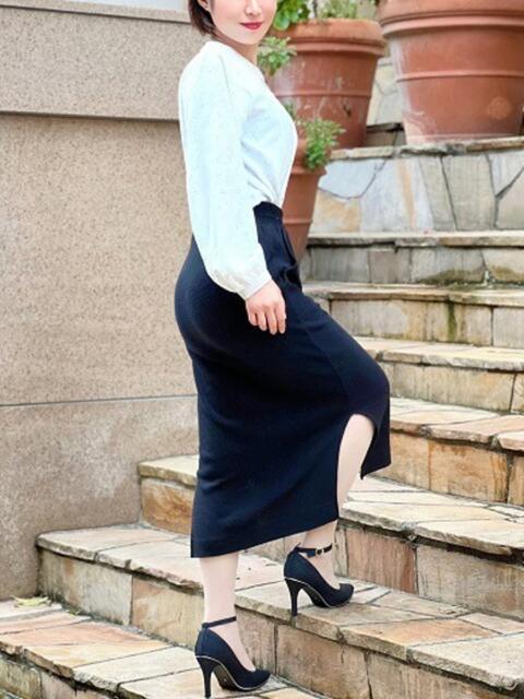 戸井田きみか 月の真珠-新宿-（デリヘル（人妻若妻専門店））