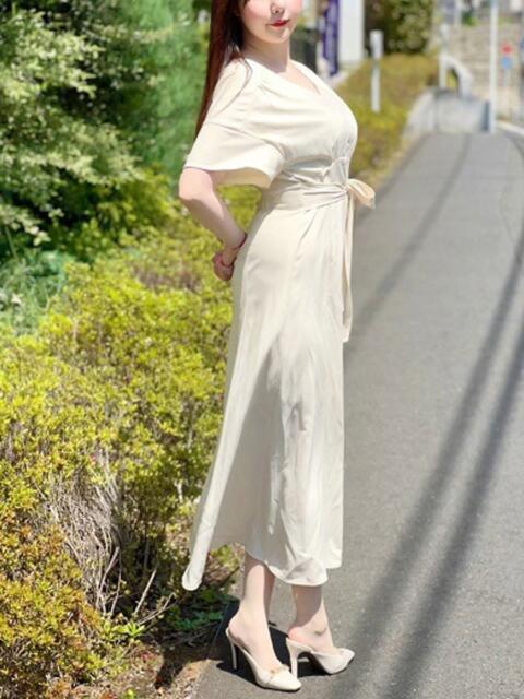 及川そよか 月の真珠-新宿-（デリヘル（人妻若妻専門店））