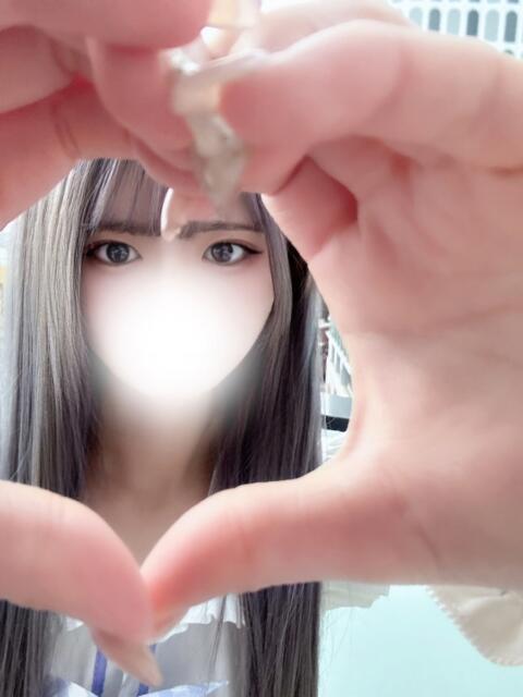 なほ 新宿ハンドメイド（手コキ・オナクラ）