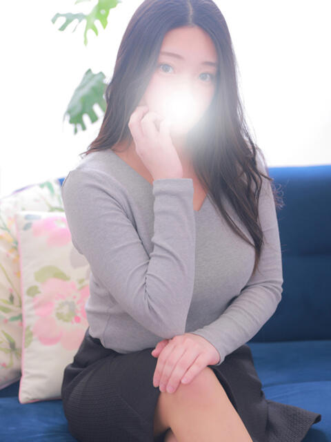 しずく 西川口こんにちわいふ（シンデレラグループ）（人妻即尺ホテヘル&amp;デリヘル）