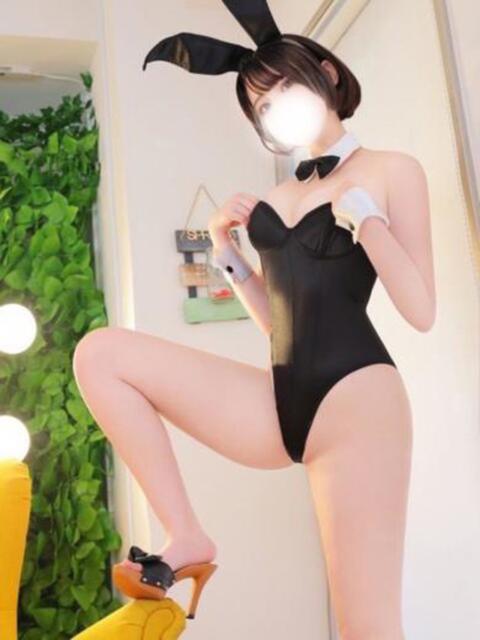 電マで潮吹きハイクラスれむちゃん ロイヤル　アテンダー（デリヘル）