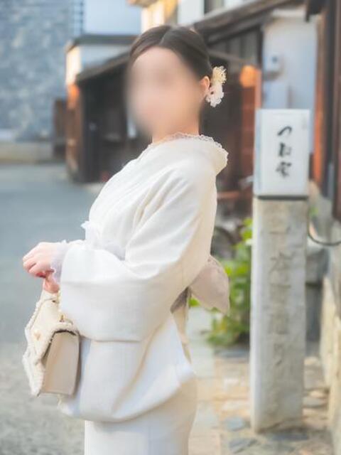 花咲るん【PREMIUM】 素人専門　街角レディ（デリヘル）