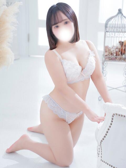 ゆり 白い巨乳（ホテヘル）