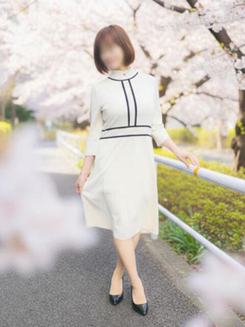 りお 五反田・品川おかあさん（待ち合わせ型デリヘル）