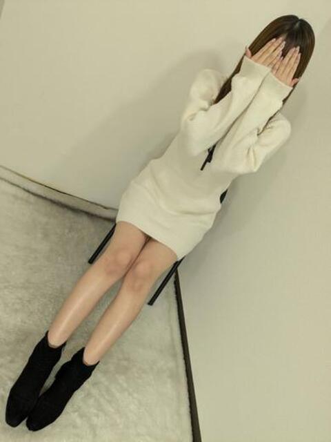 みお 池袋しろパラ（ホテヘル（手コキ・オナクラ））