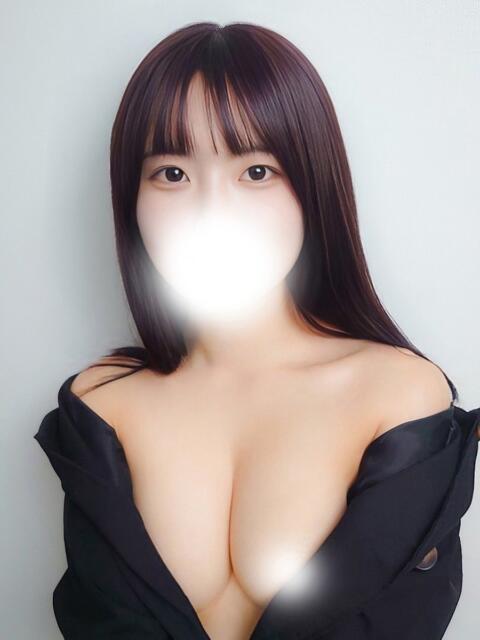 柏屋れも 全裸にされた女たちor欲しがり痴漢電車（ホテヘル）