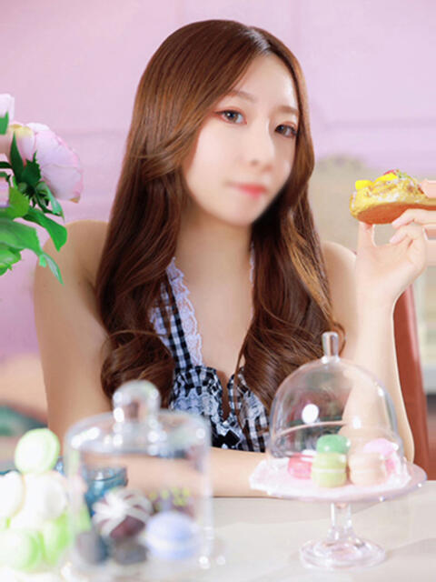 なな 淫乱痴女エステ（出張アロマエステ）