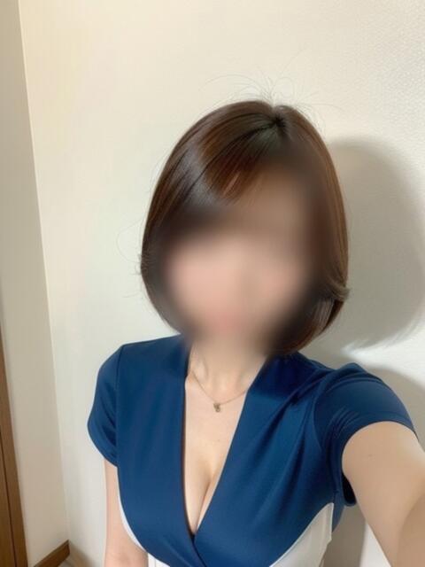 咲さん〖さき〗 －PTA－（デリヘル）