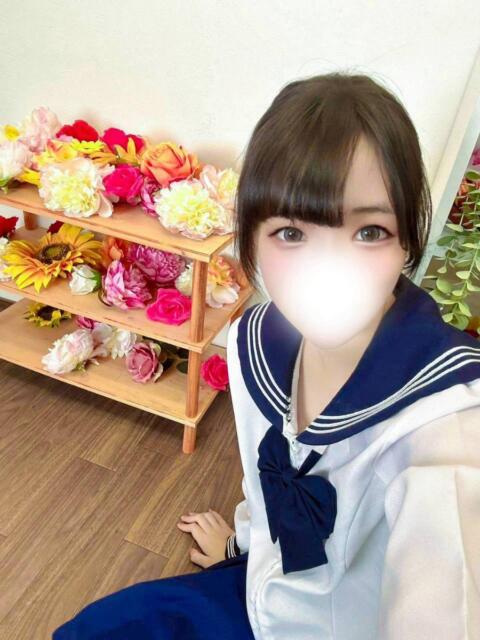 ユウサ(幼可愛い少女) ペロ×2キャンディ（デリヘル）