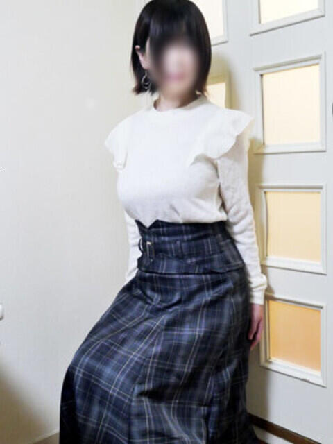 かなで 熟女デリヘル秘宝館Z（人妻・熟女デリヘル）