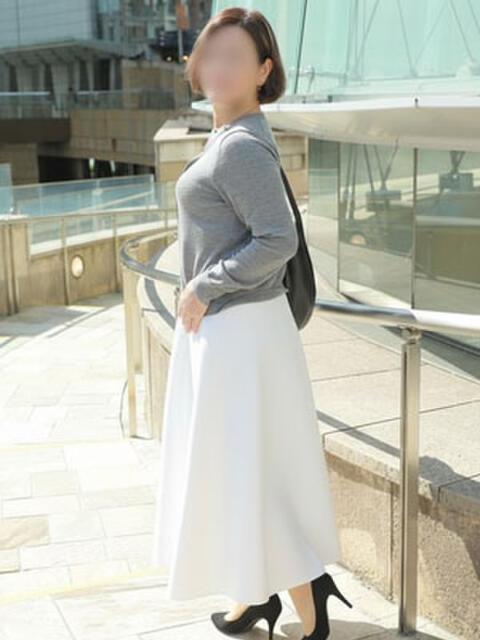 凛 出会い系人妻ネットワーク 新宿〜池袋編（待合せ型人妻系デリヘル）