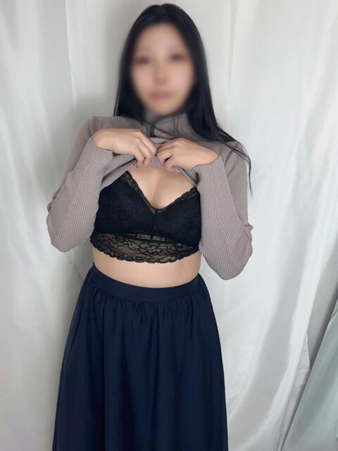 椿 まゆ 夜這い専門 発情する奥様たち梅田店（ホテヘル）