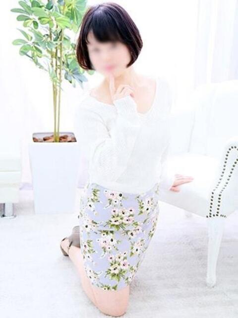 さゆり 胡蝶蘭（人妻系ホテヘル）