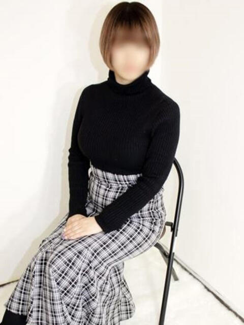 ちふゆ 胡蝶蘭（人妻系ホテヘル）