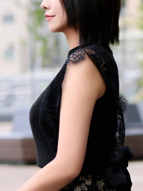 細谷 かえで マダム麗奈大阪（会員制VIP専用デリヘル）