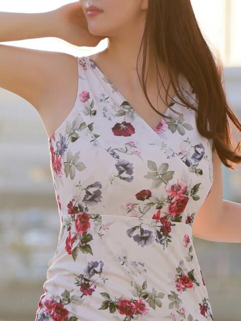 直井 佳乃 マダム麗奈大阪（会員制VIP専用デリヘル）