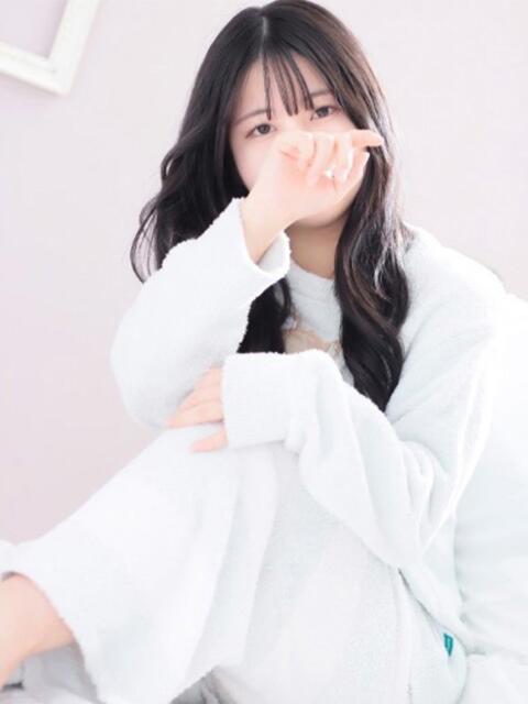 れいな　究極の清楚系アイドル♡ AROMA FACE NAKASU（ソープランド＆アロマエステ）