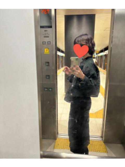 りつ 神田エマニエル（セクキャバ）