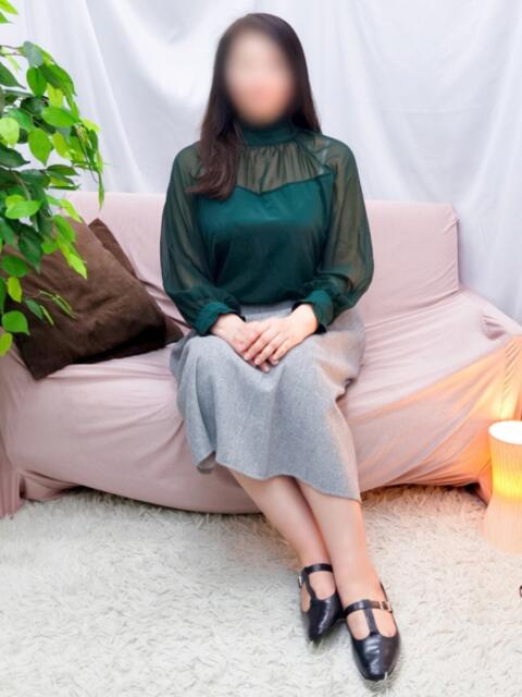 えみり 完熟ばなな千葉店（人妻・熟女デリヘル）