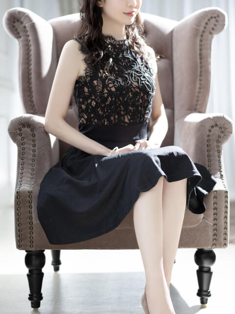 桜波 えな 東京貴楼館（高級人妻デリヘル）