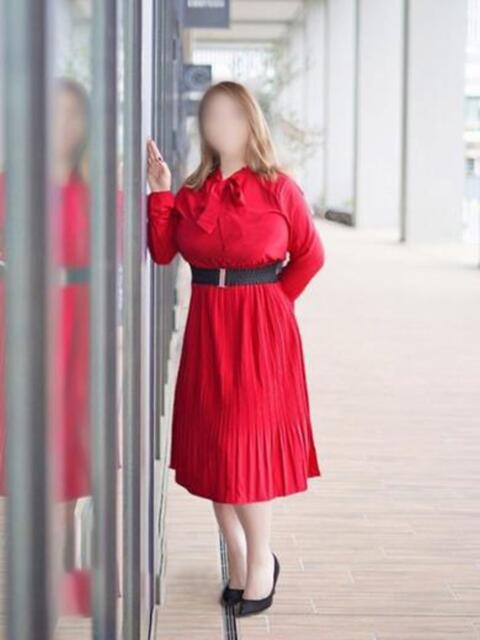 手島 早紀 こあくまな熟女たち 西川口店(KOAKUMAグループ)（人妻・熟女デリヘル）