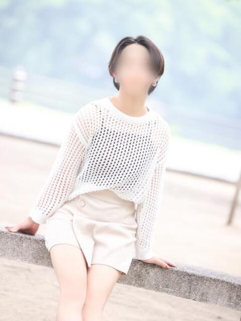 柏りさ【PREMIUM】 素人専門　街角レディ（デリヘル）